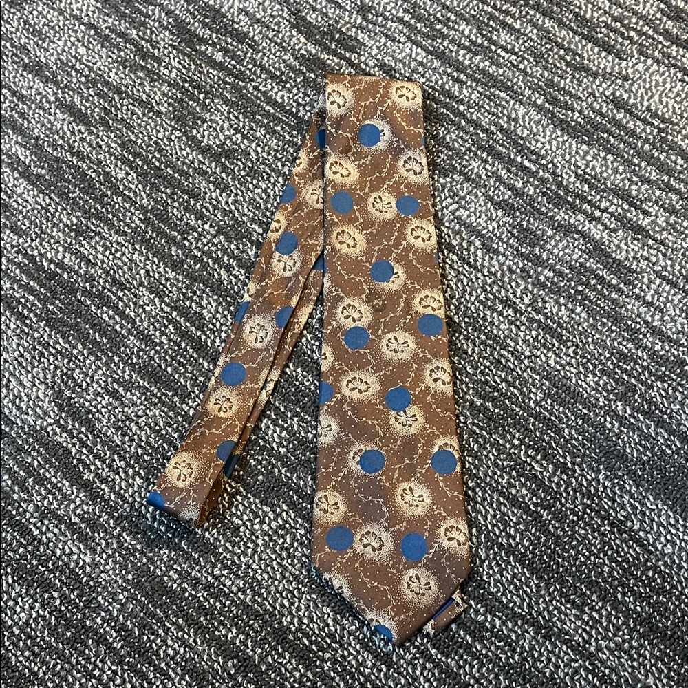 Perry Ellis Brown Tie with Blue Dots 56" x 3.50" Italy